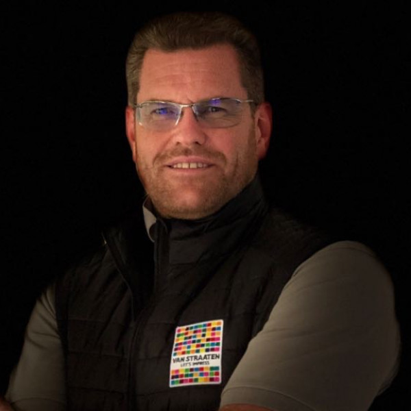 Dress 4 Walls Geschäftsführer Frank Zeuch